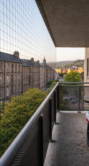 pigeon netting installed on balcony in glasgow
